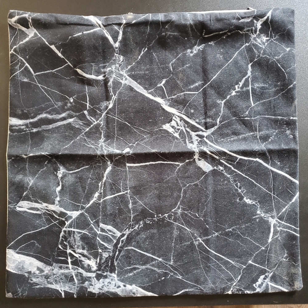 Black & white marbled pillow cover